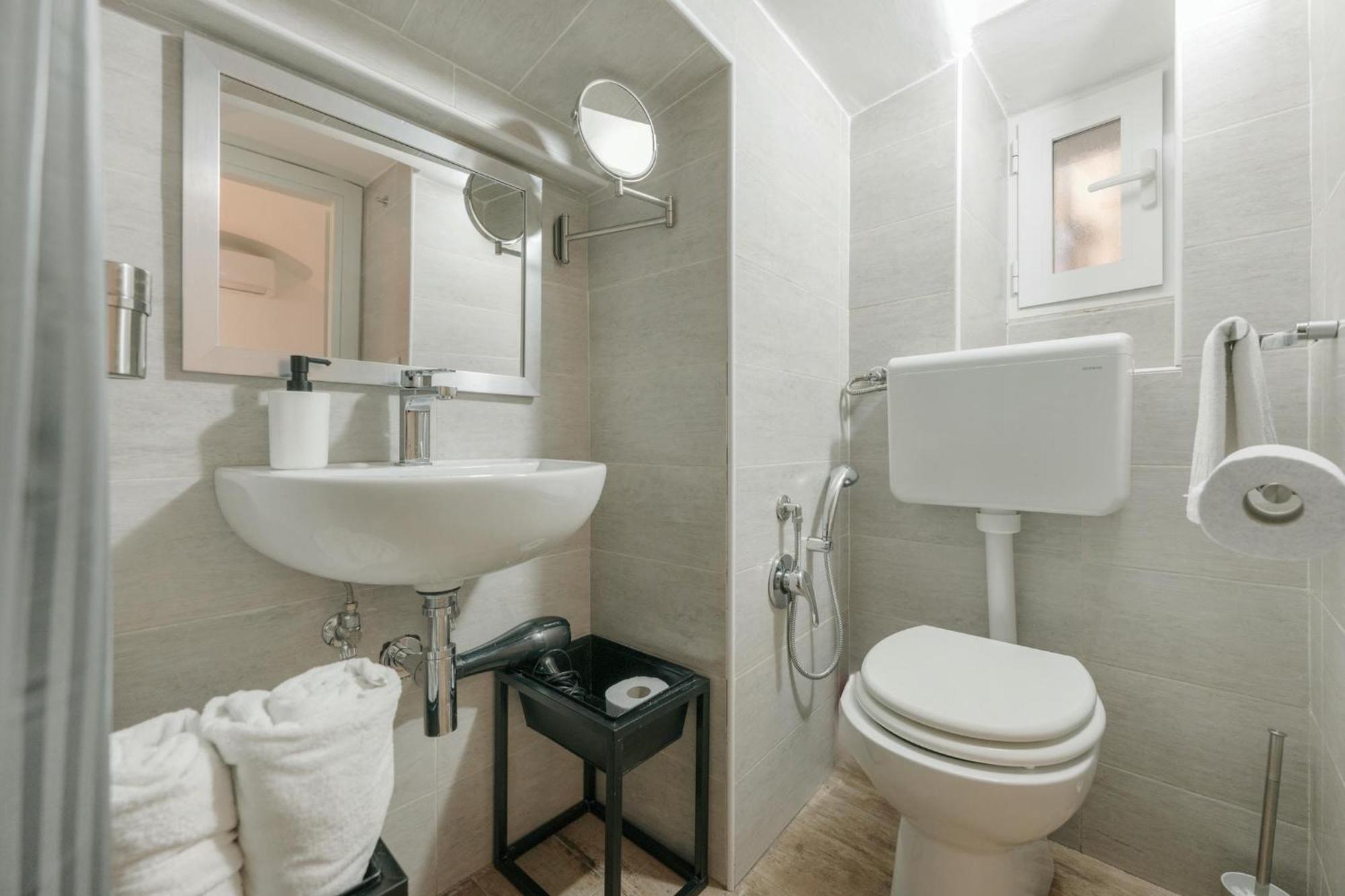 Apartment La Casa Di Romeo Al Vomero Naples